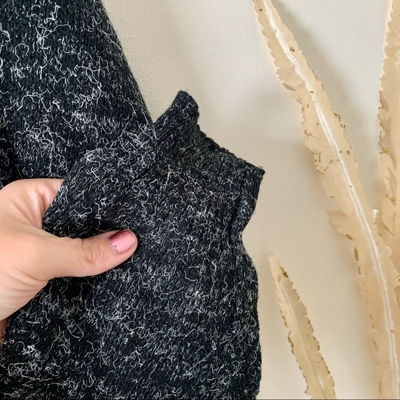 Vintage Italian Sweater Voglio Te !  Medium Rare Unique 80s 90s Black White - Picture 4 of 6